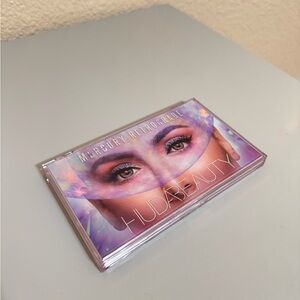 Huda Beauty Mercury Retrograde Palette